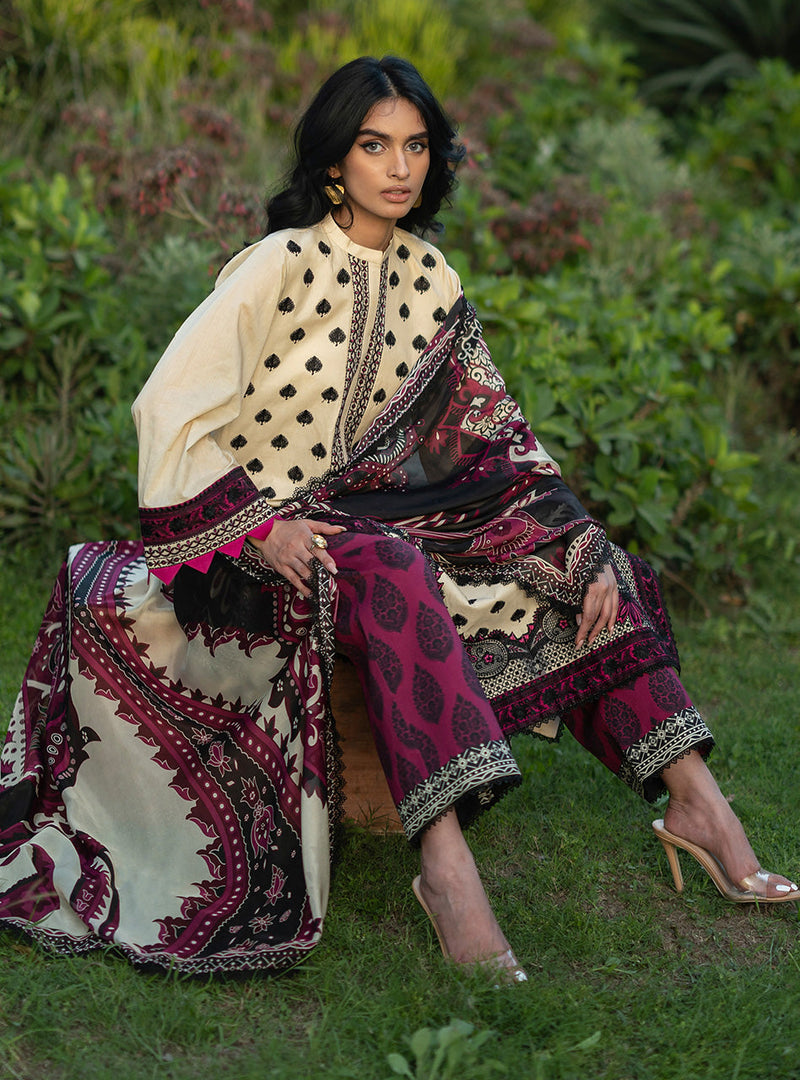 Zainab Chottani | Luxe Lawn 26 | Nour - 09 by Zainab Chottani - Designer Dress  - Type : Ladies Clothes - Available at Libayah - 100% Original 