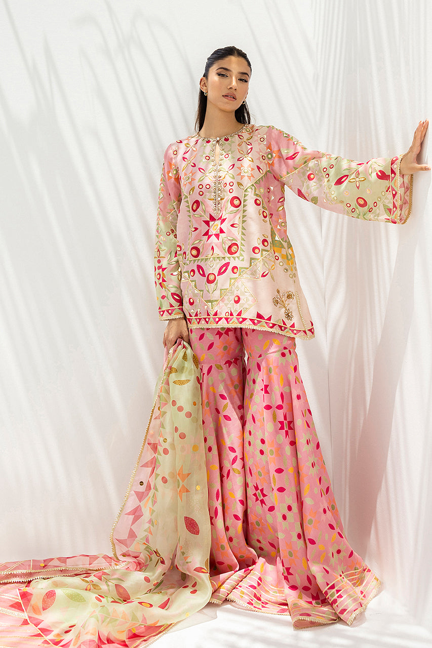 Vaya – authentic Pakistani formal dress from the Sania Maskatiya Fall Festive Glimmer collection for women in the UK