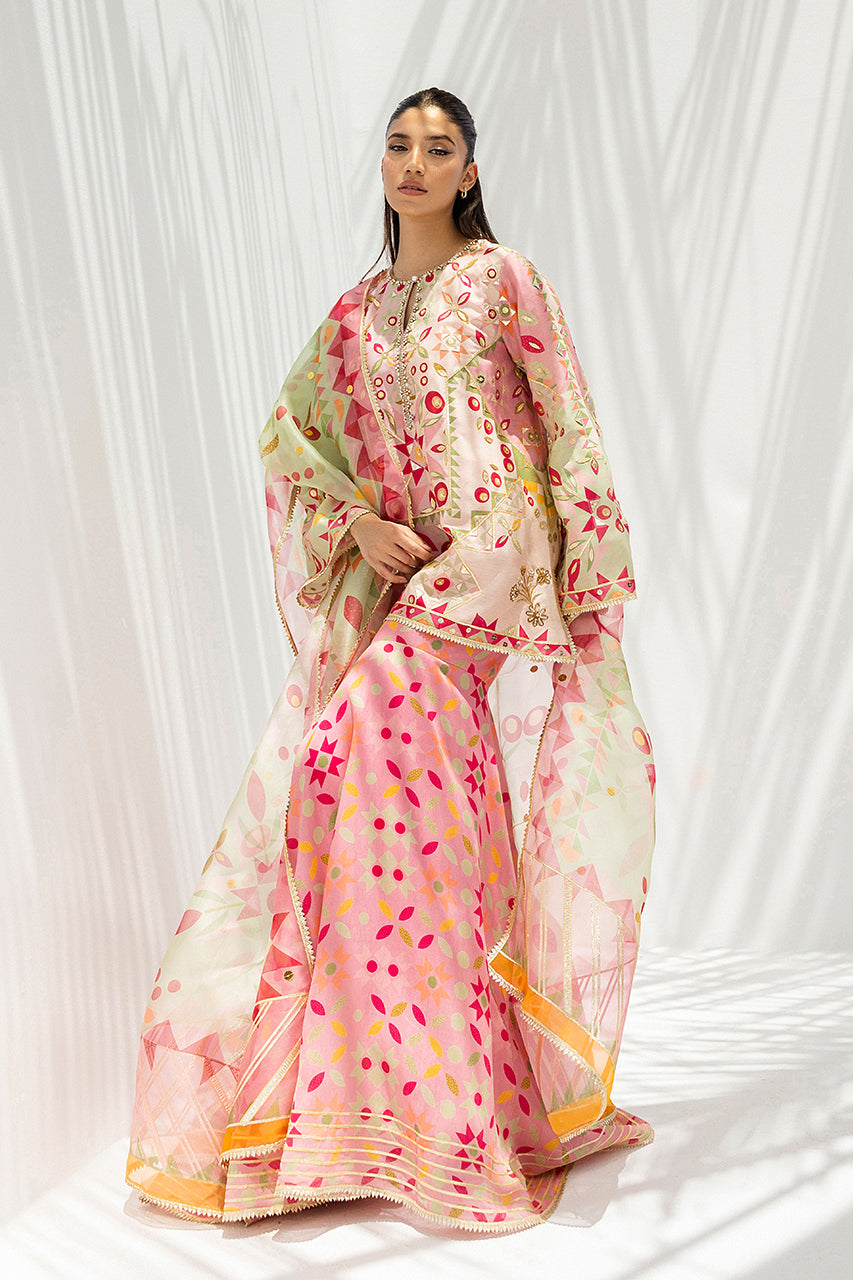 Sania Maskatiya | Fall Festive Glimmer | Vaya