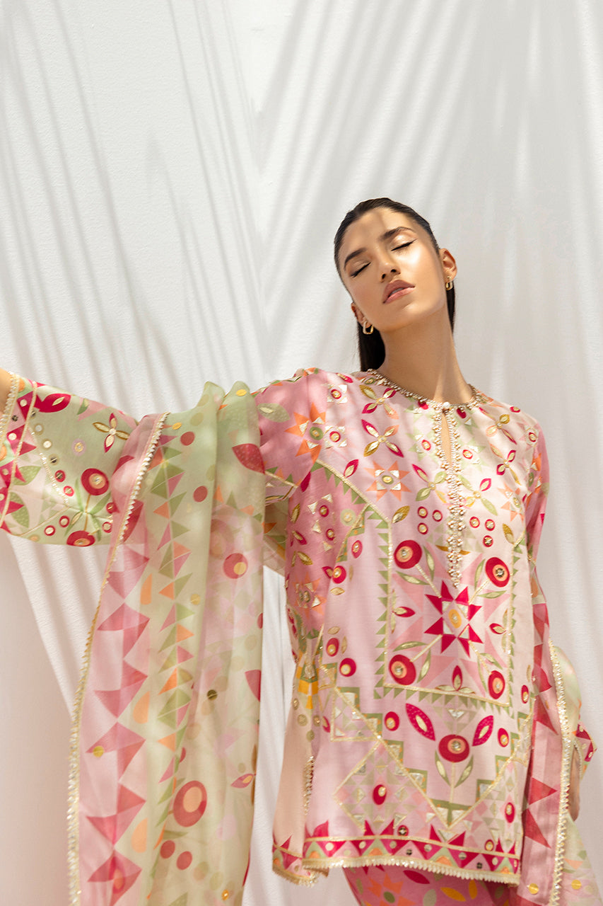 Sania Maskatiya | Fall Festive Glimmer | Vaya