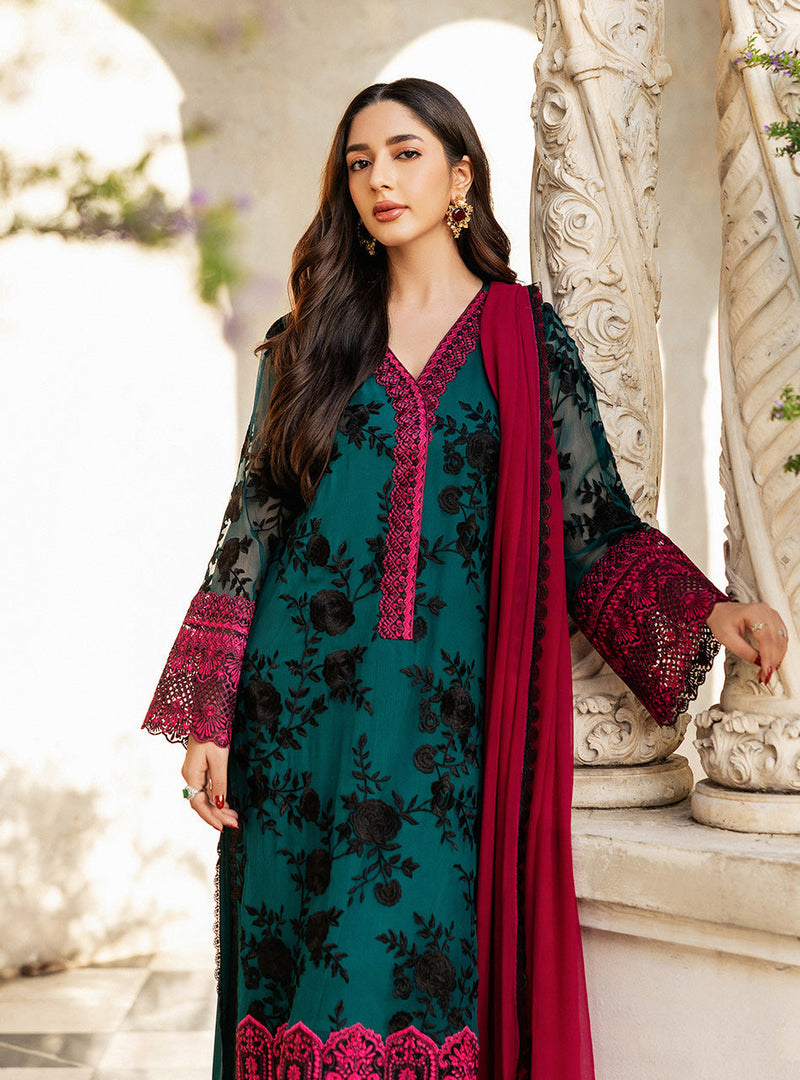Zainab Chottani | Ramadan Edit 25 | Emerald Twilight by Zainab Chottani - Designer Dress - Type: Ladies Clothes - Available at Libayah - 100% Original