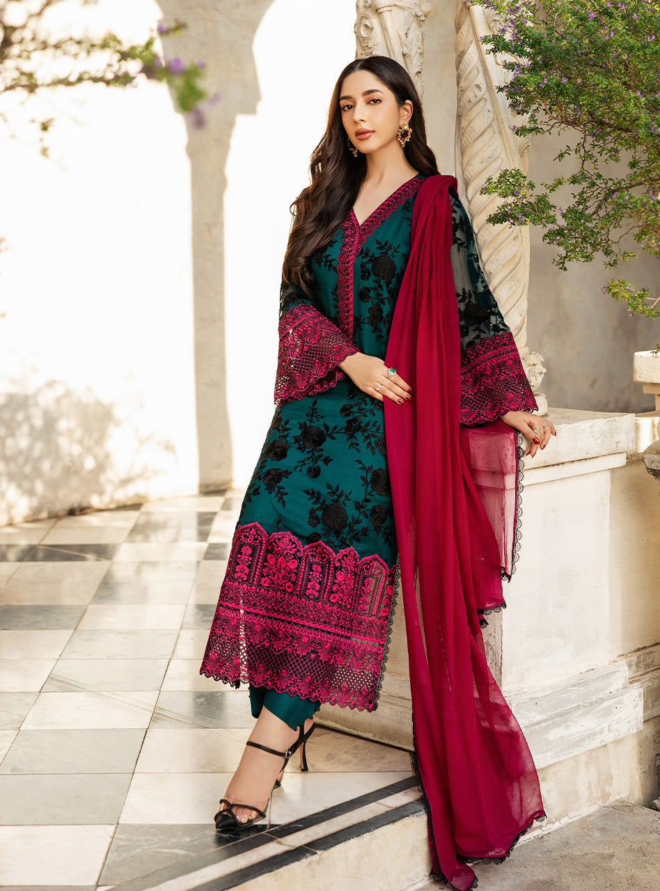 Zainab Chottani | Ramadan Edit 25 | Emerald Twilight by Zainab Chottani - Designer Dress - Type: Ladies Clothes - Available at Libayah - 100% Original