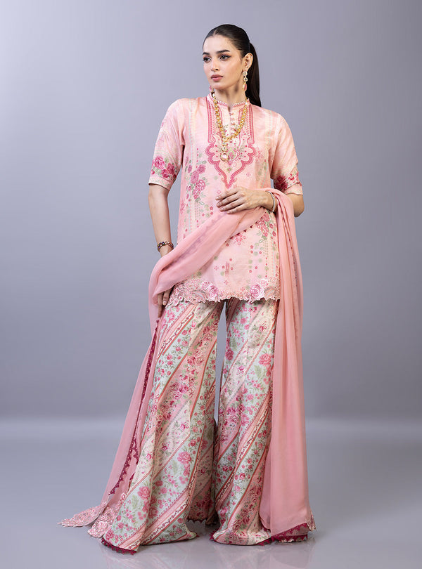 Zainab Chottani | Eid Edit 26 | Teya by Zainab Chottani - Designer Dress  - Type : Ladies Clothes - Available at Libayah - 100% Original 