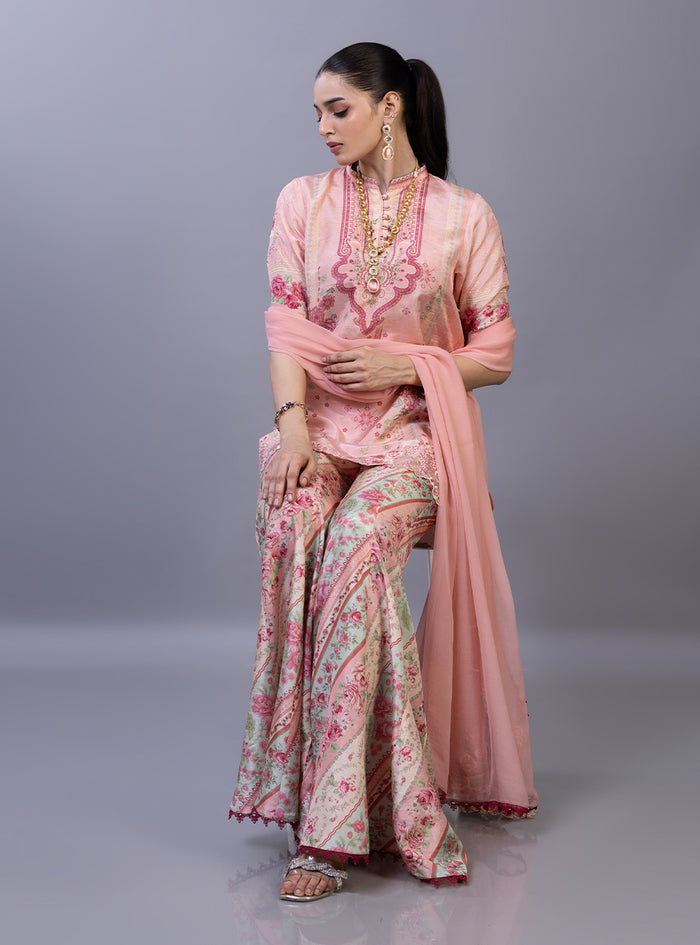 Zainab Chottani | Eid Edit 26 | Teya by Zainab Chottani - Designer Dress  - Type : Ladies Clothes - Available at Libayah - 100% Original 