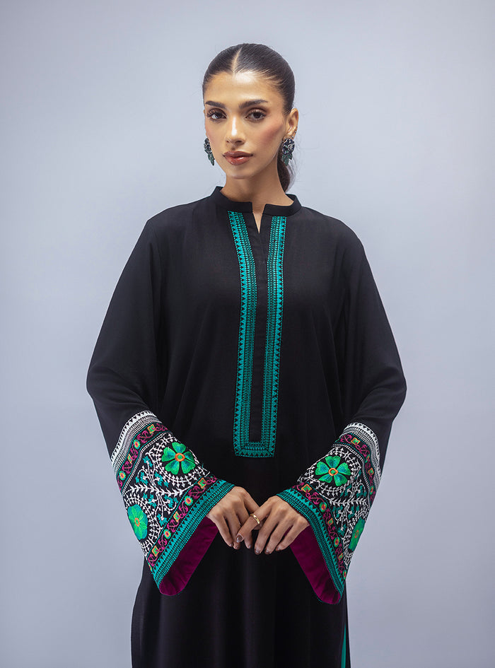 Zainab Chottani | Aara Moonsoon Edit | Midnight Meadow by Zainab Chottani - Designer Dress  - Type : Ladies Clothes - Available at Libayah - 100% Original 