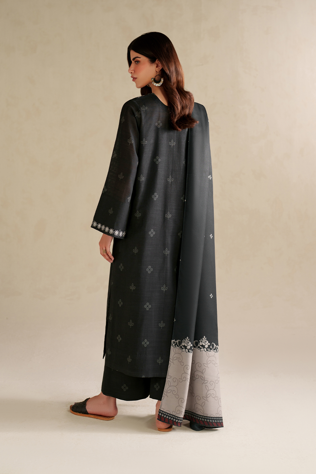 Iznik | Winter Chapter 25 | UE-591 Printed Khaddar by Iznik - Designer Dress - Type : Ladies Clothes - Available at Libayah - 100% Original 