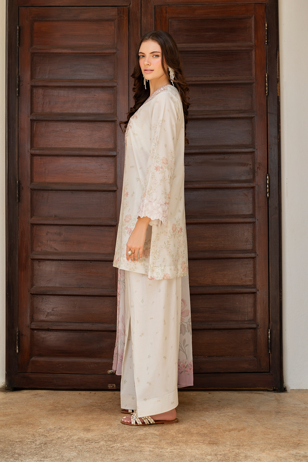 Iznik | lawn 26 | UE-491 by Iznik - Designer Dress  - Type : Ladies Clothes - Available at Libayah - 100% Original 