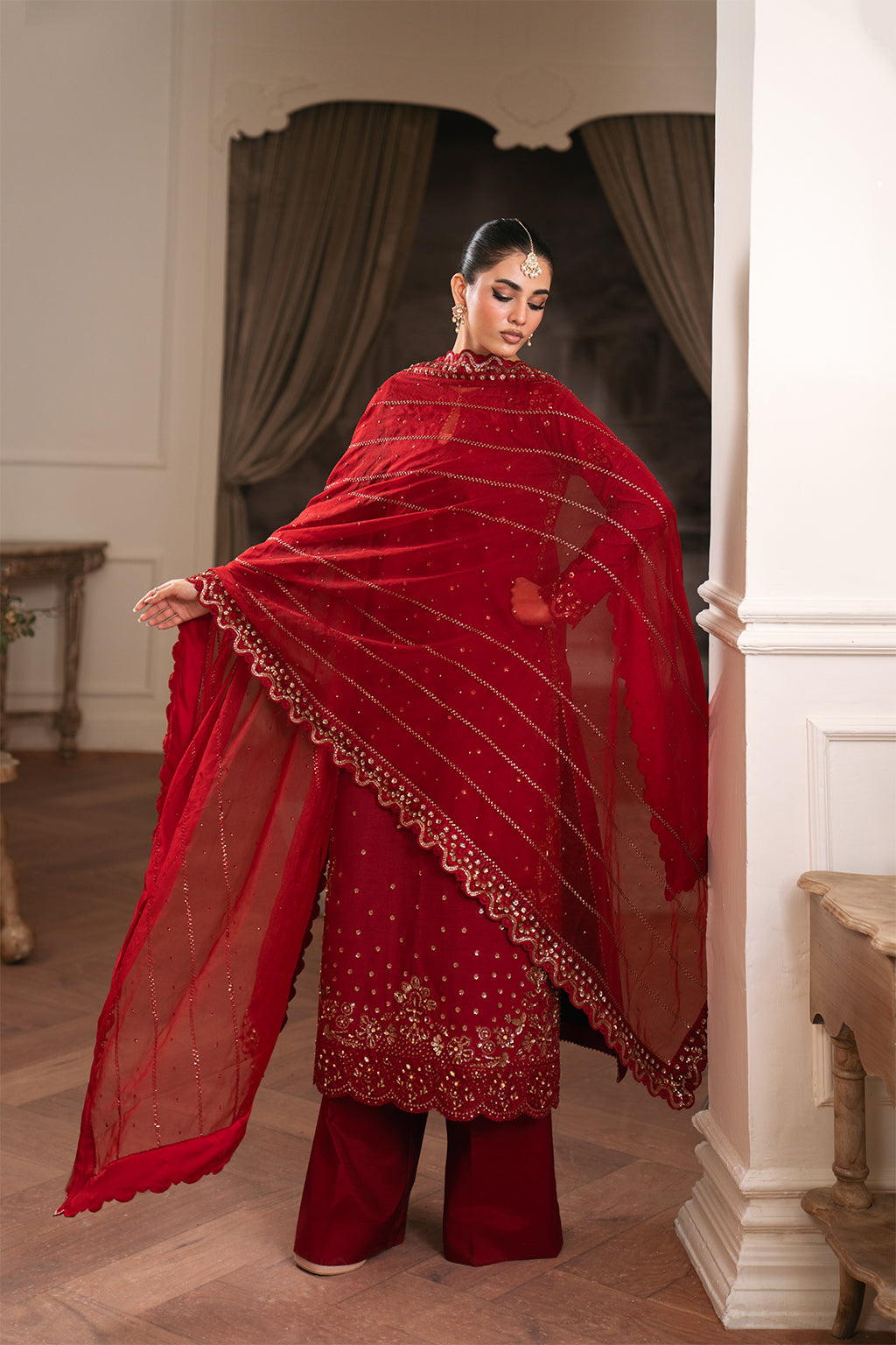 Neeshay | Luxe Pret | Crimora