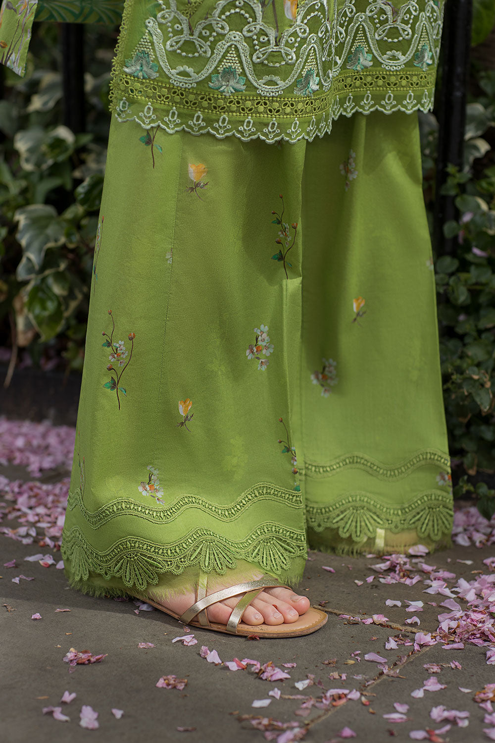 Sobia Nazir | Basics 25 | Design 3A by Sobia Nazir - Designer Dress - Type: Ladies Clothes - Available at Libayah - 100% Original
