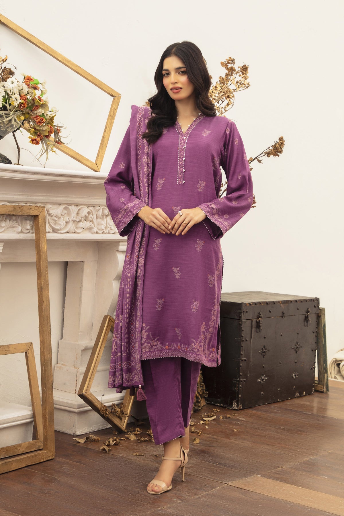 0009-A – authentic Pakistani dress from the LSM Winter Marina 25 collection for women in the UK