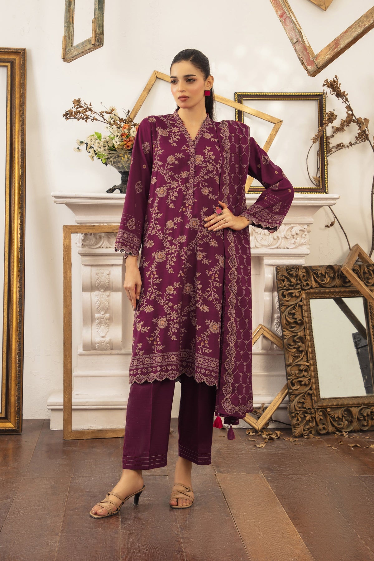 0266-C – authentic Pakistani dress from the LSM Winter Marina 25 collection for women in the UK