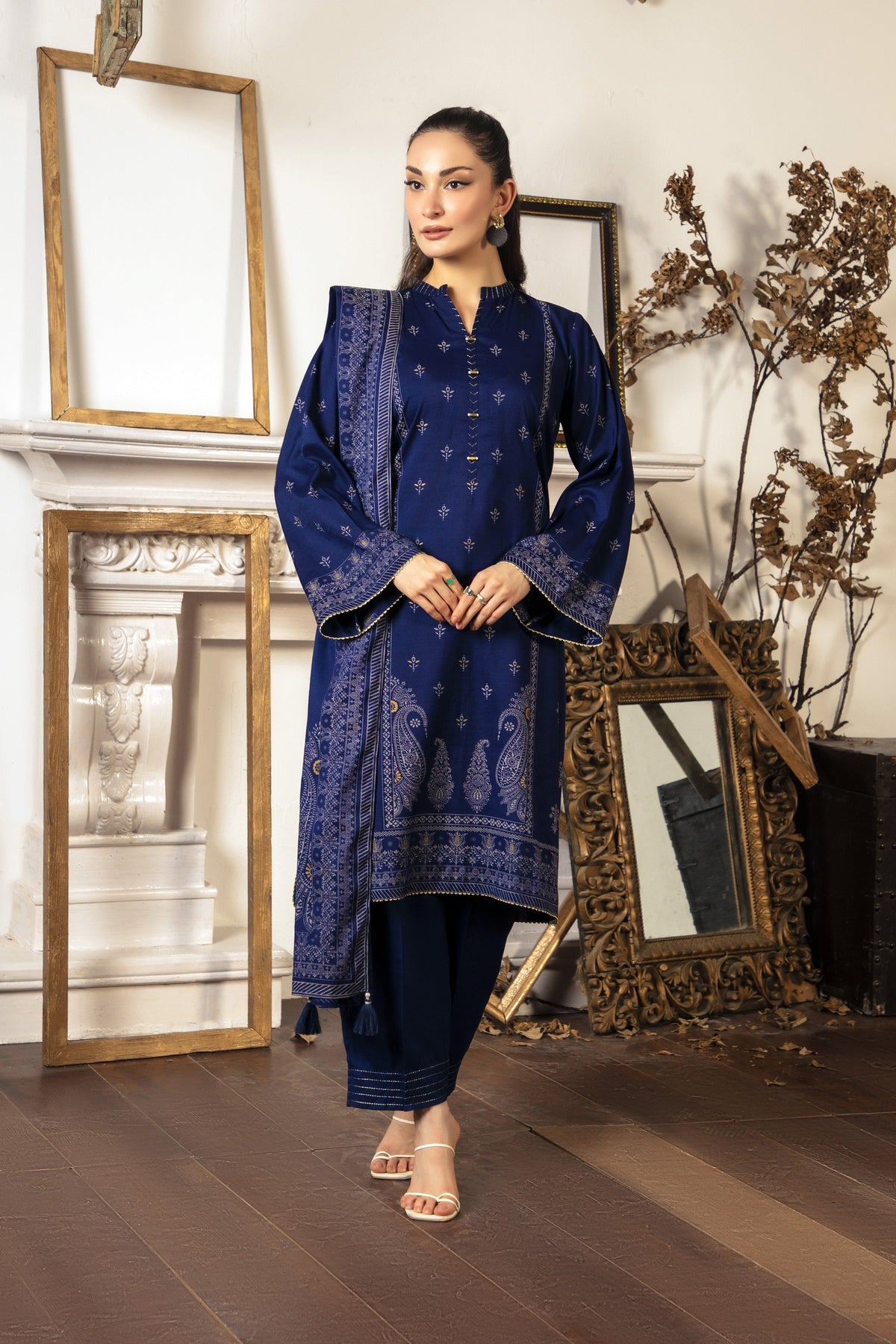 0007-A – authentic Pakistani dress from the LSM Winter Marina 25 collection for women in the UK
