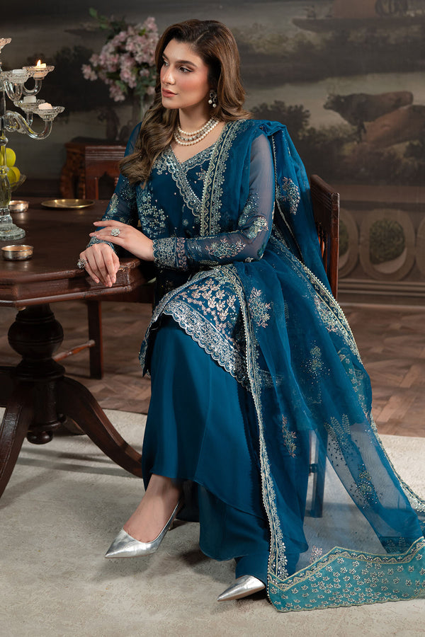 NEL-67 – authentic Pakistani formal dress from the Nureh Elanora Formals 25 collection for women in the UK.