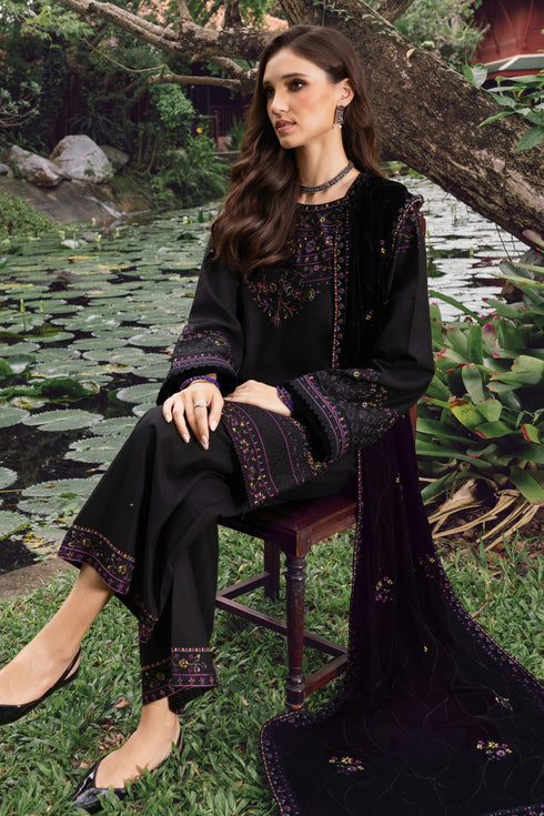 Naqshi | Nuri Khaddar Velvet Marina | Nisma by Naqshi - Designer Dress  - Type : Ladies Clothes - Available at Libayah - 100% Original 