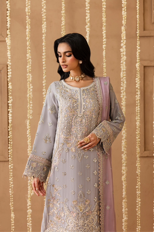 MAHAYAM – authentic Pakistani formal dress from the Emaan Adeel Sheherzadi Formals 25 collection for women in the UK.
