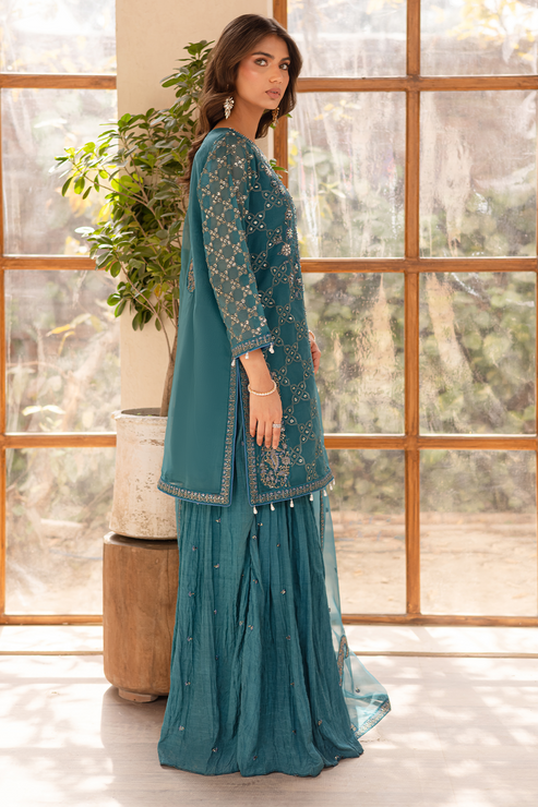 Emaan Adeel | Noore Festive Formals | MEHRIN by Emaan Adeel - Designer Dress - Type: Ladies Clothes - Available at Libayah - 100% Original