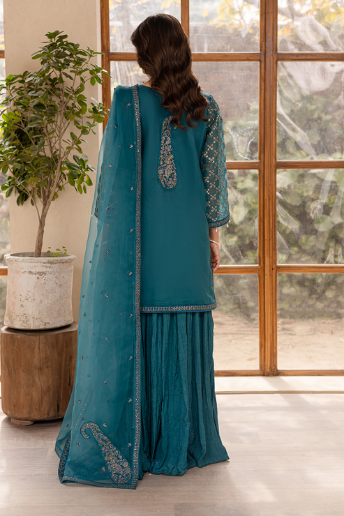 Emaan Adeel | Noore Festive Formals | MEHRIN by Emaan Adeel - Designer Dress - Type: Ladies Clothes - Available at Libayah - 100% Original