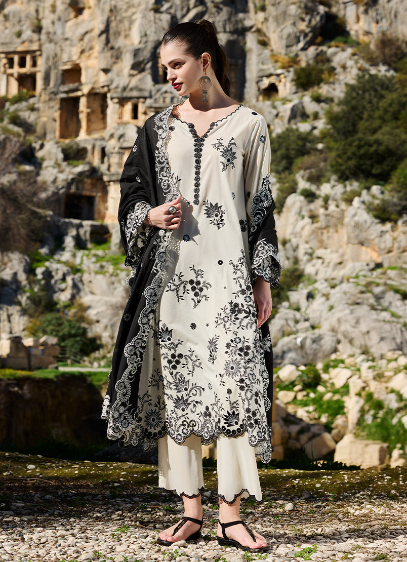 Image | Lawnkari 25 | Nova by Image - Designer Dress - Type: Ladies Clothes - Available at Libayah - 100% Original