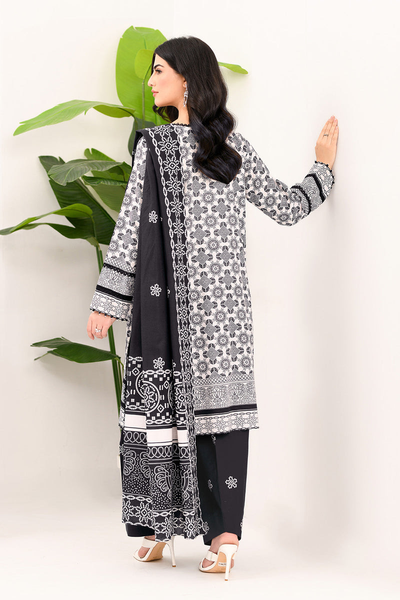 So Kamal | Winter Khaddar | KHADDAR SUIT SK22 by So Kamal - Designer Dress - Type: Ladies Clothes - Available at Libayah - 100% Original