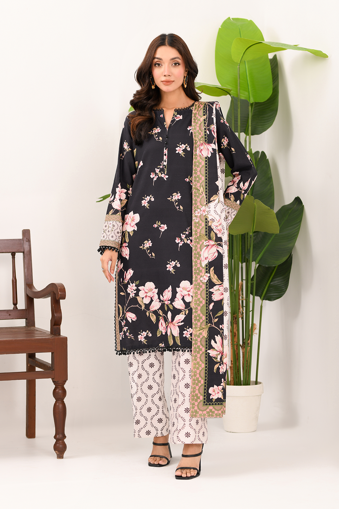So Kamal | Winter Khaddar | KHADDAR SUIT SK26 by So Kamal - Designer Dress - Type: Ladies Clothes - Available at Libayah - 100% Original