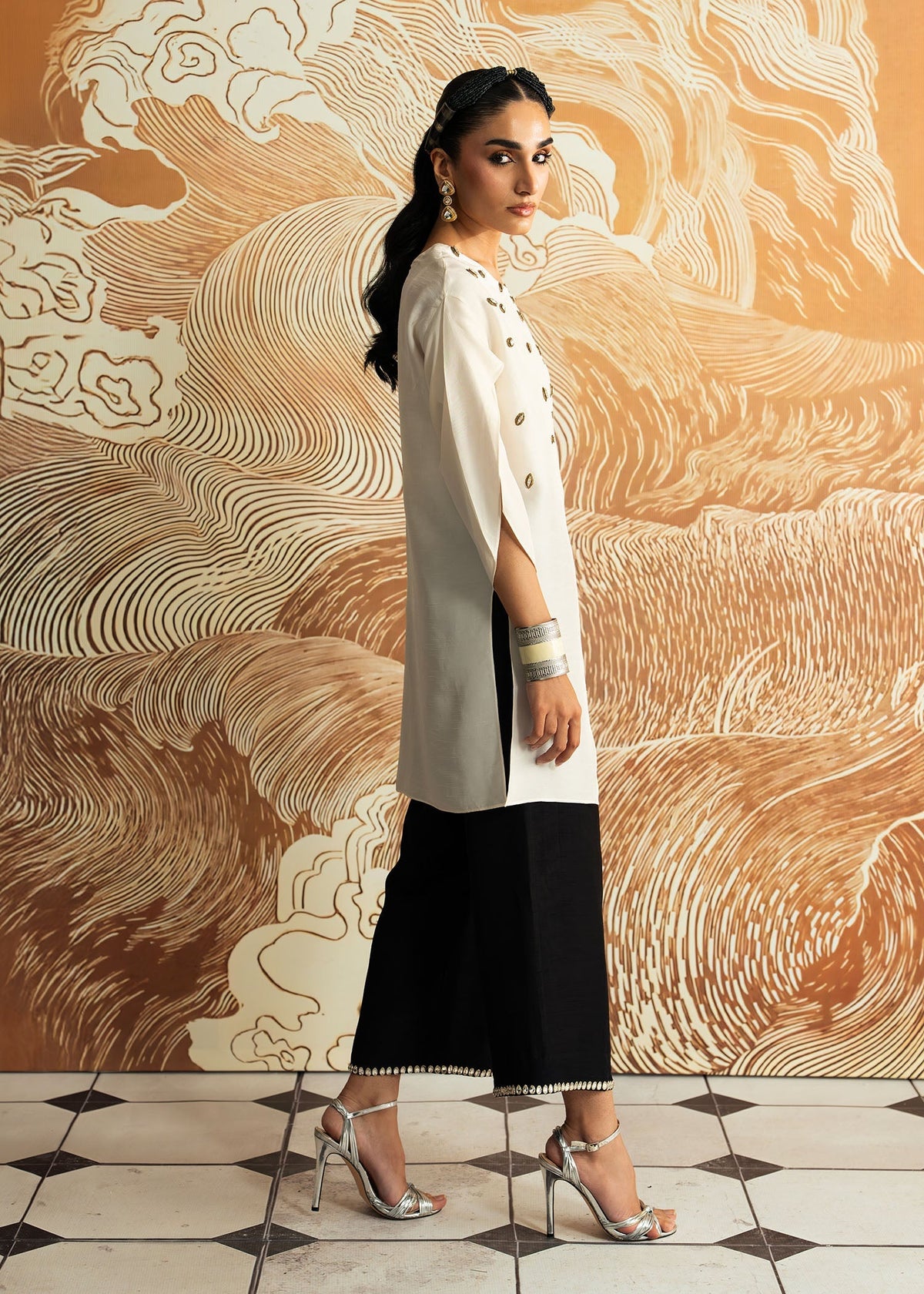 Mahgul | Whispers of Silk | Pearl Prism