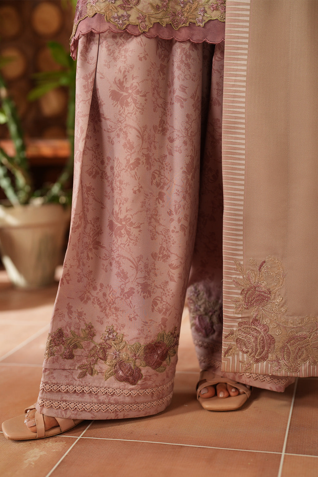 Iznik | Winter 25 | IPF-09 by Iznik - Designer Dress  - Type : Ladies Clothes - Available at Libayah - 100% Original 