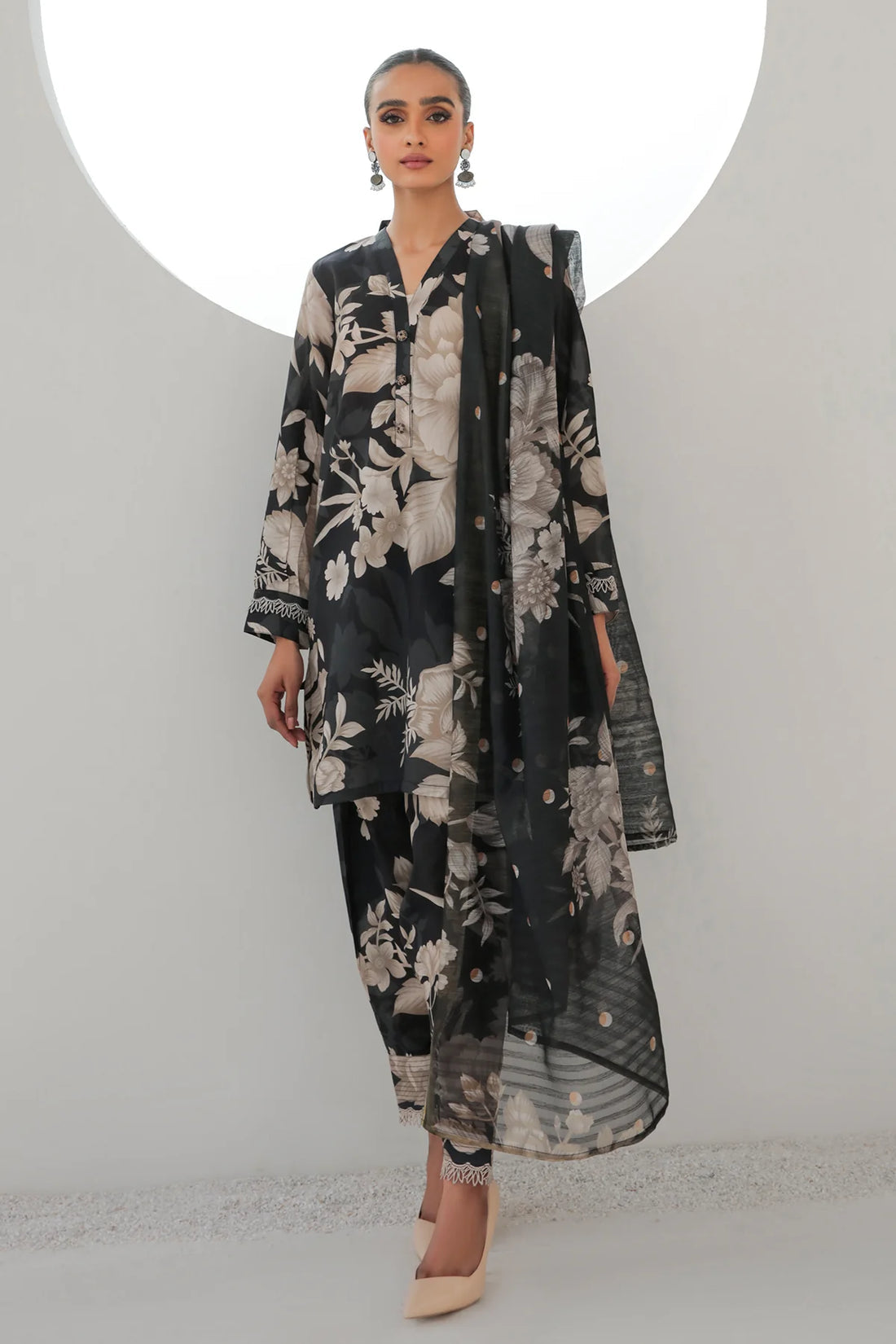 Baroque | Lawn Collection 24 | UF-313