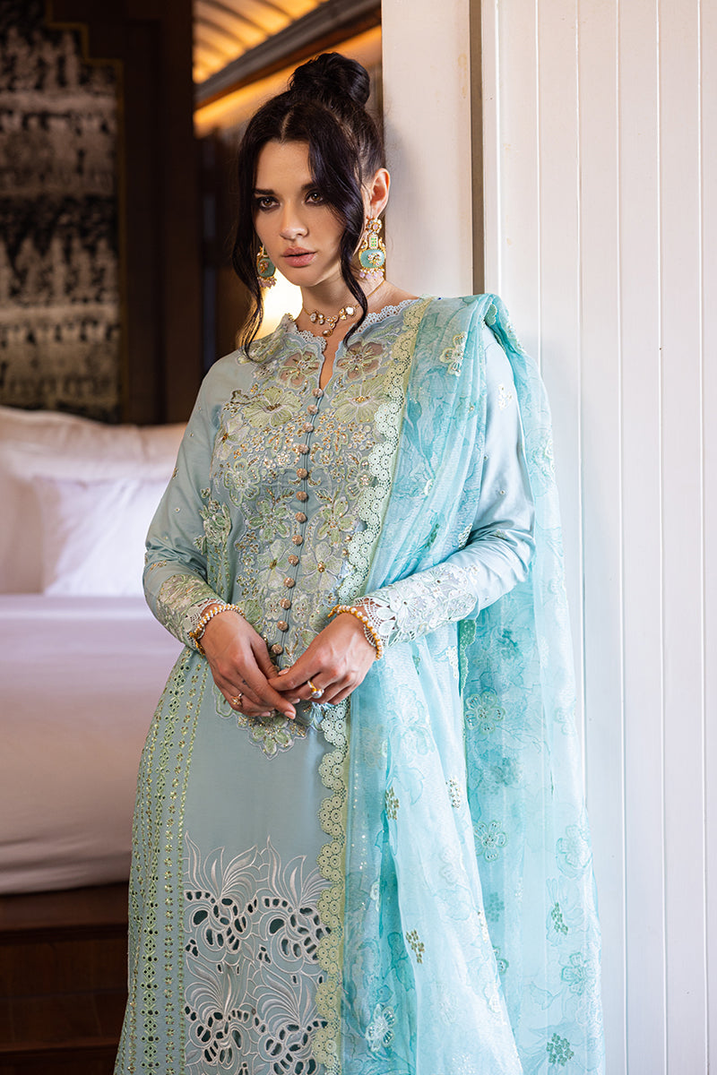 Mushq | Orient Express Luxury Lawn | REVE