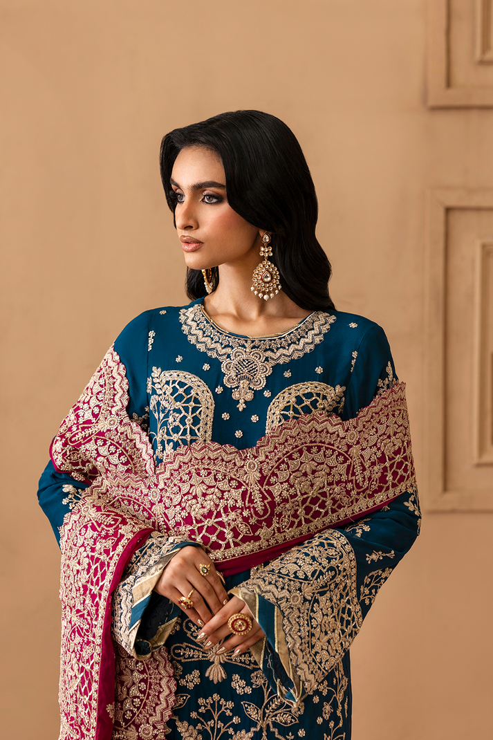 KAVYA – authentic Pakistani formal dress from the Emaan Adeel Sheherzadi Formals 25 collection for women in the UK.