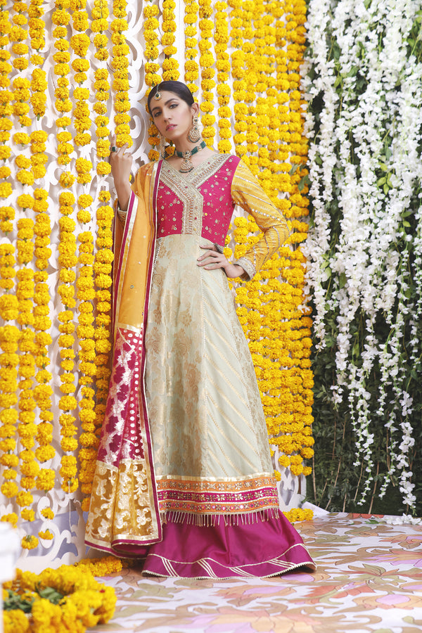 Wahajmbegum | Mehrunnisa Wedding Formals | CHATAPATI ANARKALI by Wahaj M.Khan - Designer Dress - Type: Ladies Clothes - Available at Libayah - 100% Original