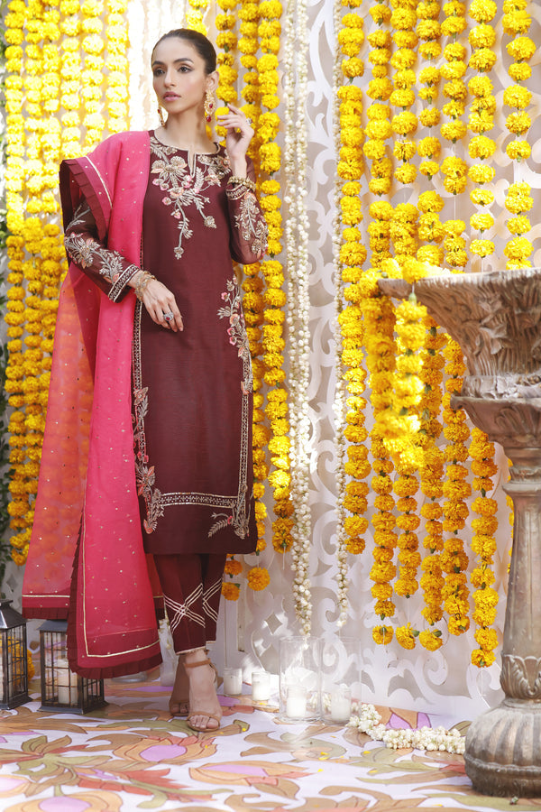 Wahajmbegum | Mehrunnisa Wedding Formals | MAROON BOX SHIRT OUTFIT by Wahaj M.Khan - Designer Dress - Type: Ladies Clothes - Available at Libayah - 100% Original