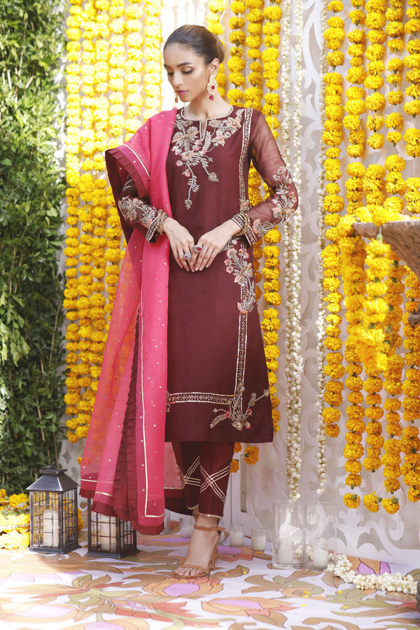 Wahajmbegum | Mehrunnisa Wedding Formals | MAROON BOX SHIRT OUTFIT by Wahaj M.Khan - Designer Dress - Type: Ladies Clothes - Available at Libayah - 100% Original
