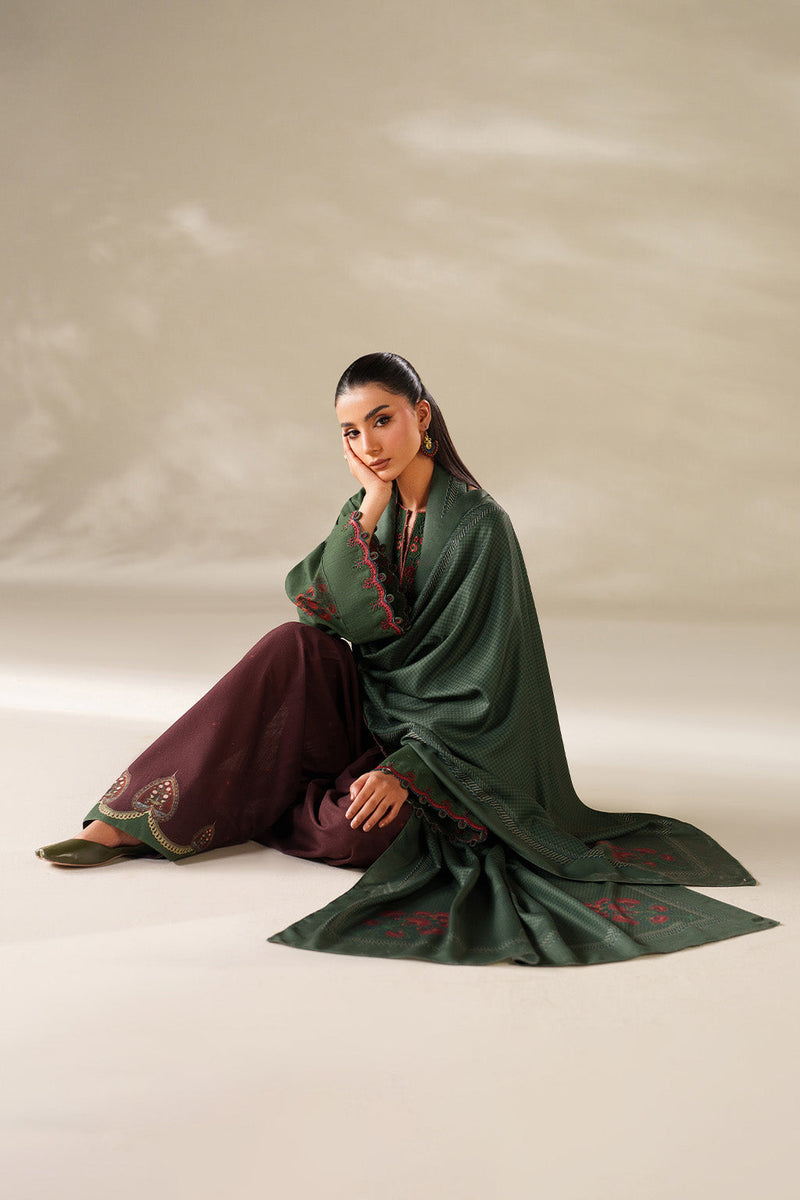 Iznik | Winter Chapter 25 | UE-561 Printed Khaddar by Iznik - Designer Dress - Type : Ladies Clothes - Available at Libayah - 100% Original 