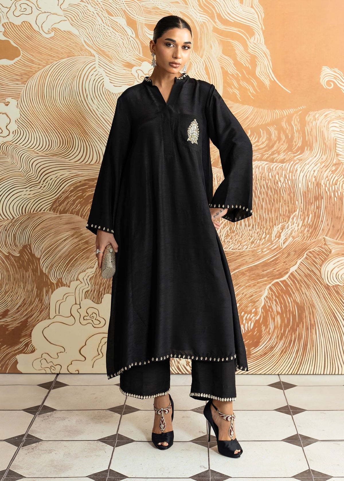 Black Diamond – authentic Pakistani formal dress from the Mahgul Whispers of Silk collection for women in the UK