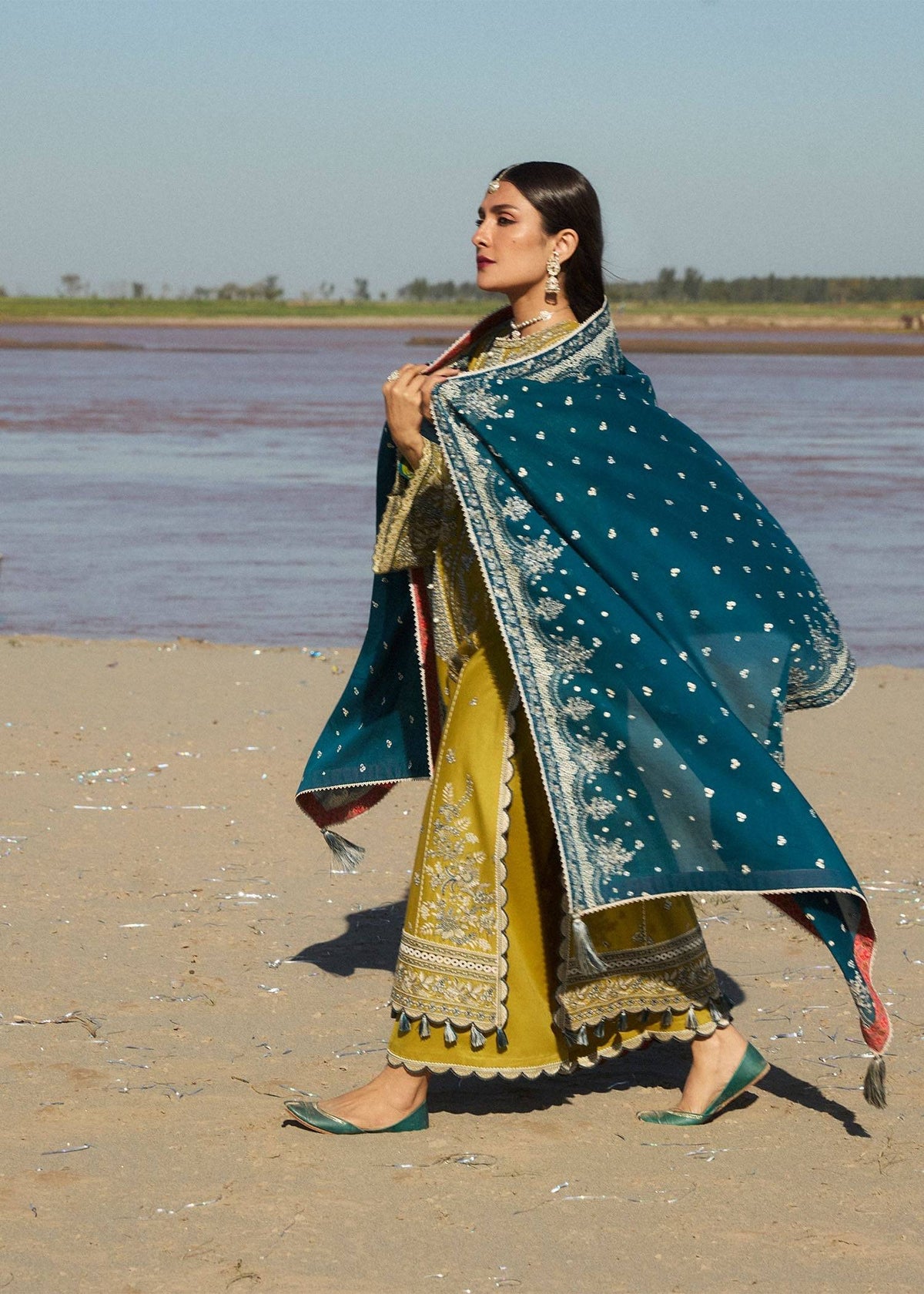 Hussain Rehar | Surkh Eid Pret'25 | Shamyaana by Hussain Rehar - Designer Dress  - Type : Ladies Clothes - Available at Libayah - 100% Original 