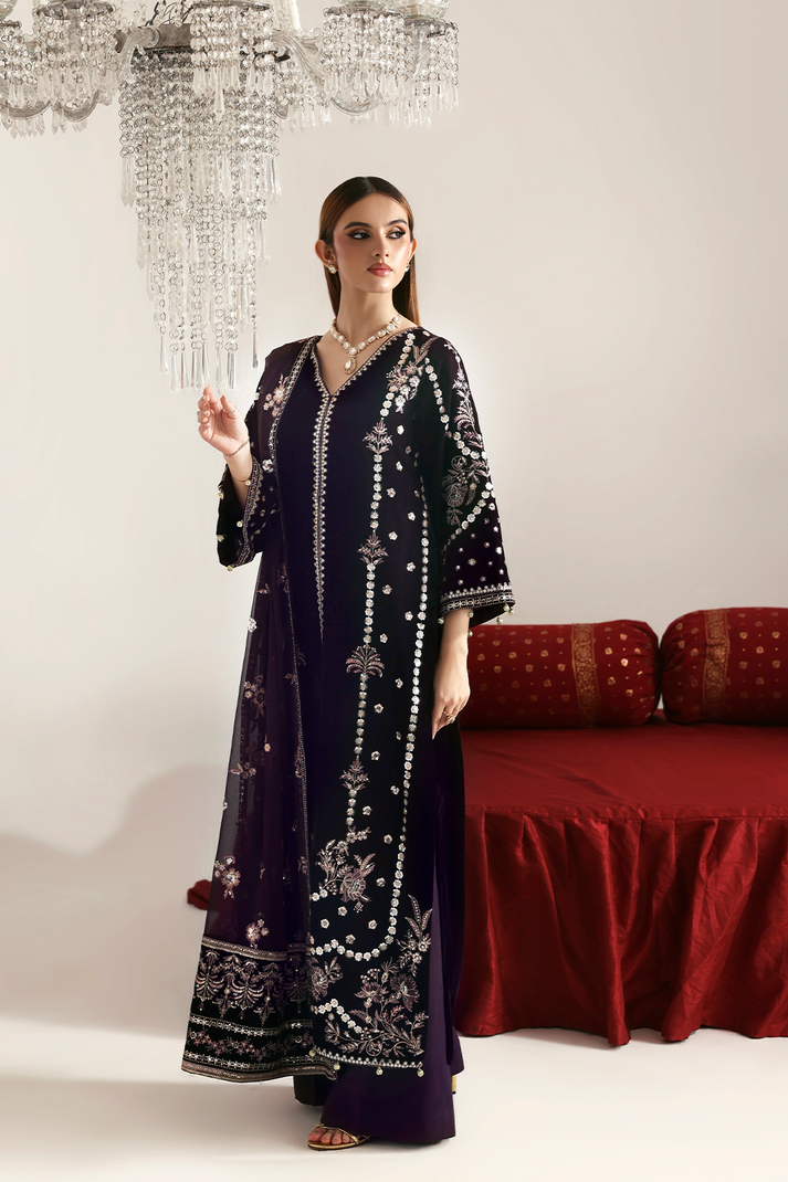 DILNAR – authentic Pakistani formal dress from the Emaan Adeel Zarposh Velvet 25 collection for women in the UK.