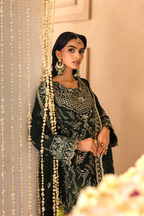 VANIA – authentic Pakistani formal dress from the Emaan Adeel Sheherzadi Formals 25 collection for women in the UK.