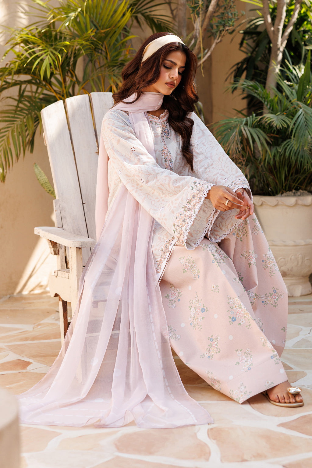 Iznik | Printed Lawn 26 | UE-670 Printed Lawn by Iznik - Designer Dress  - Type : Ladies Clothes - Available at Libayah - 100% Original 