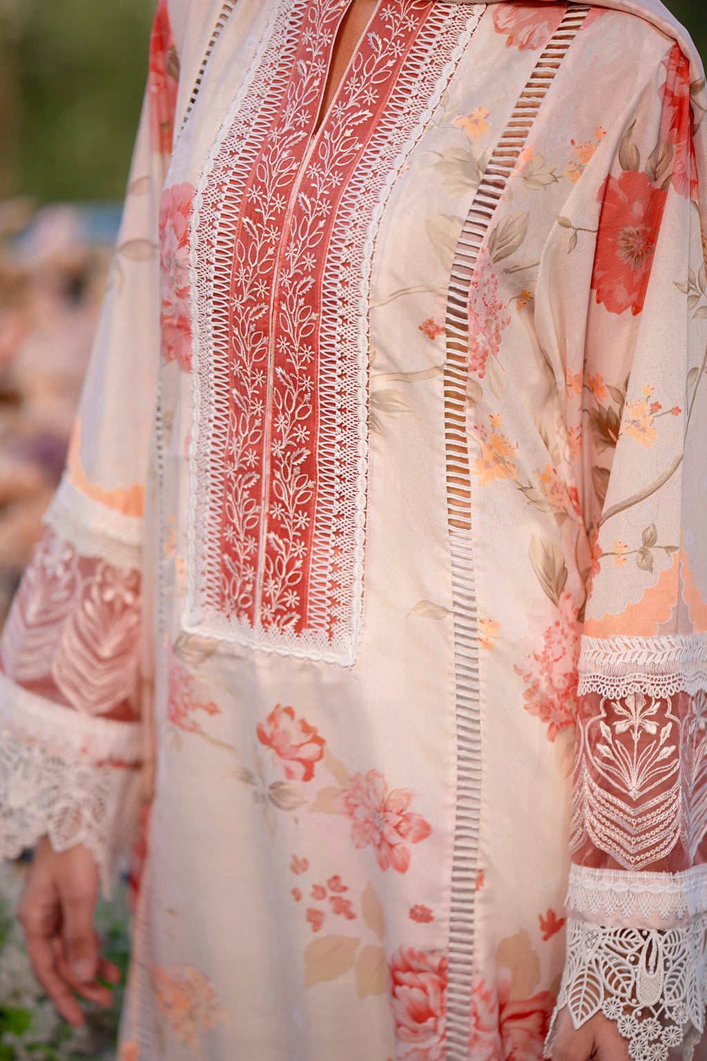 Sardinia | Cocktail Luxury Lawn | CORAL