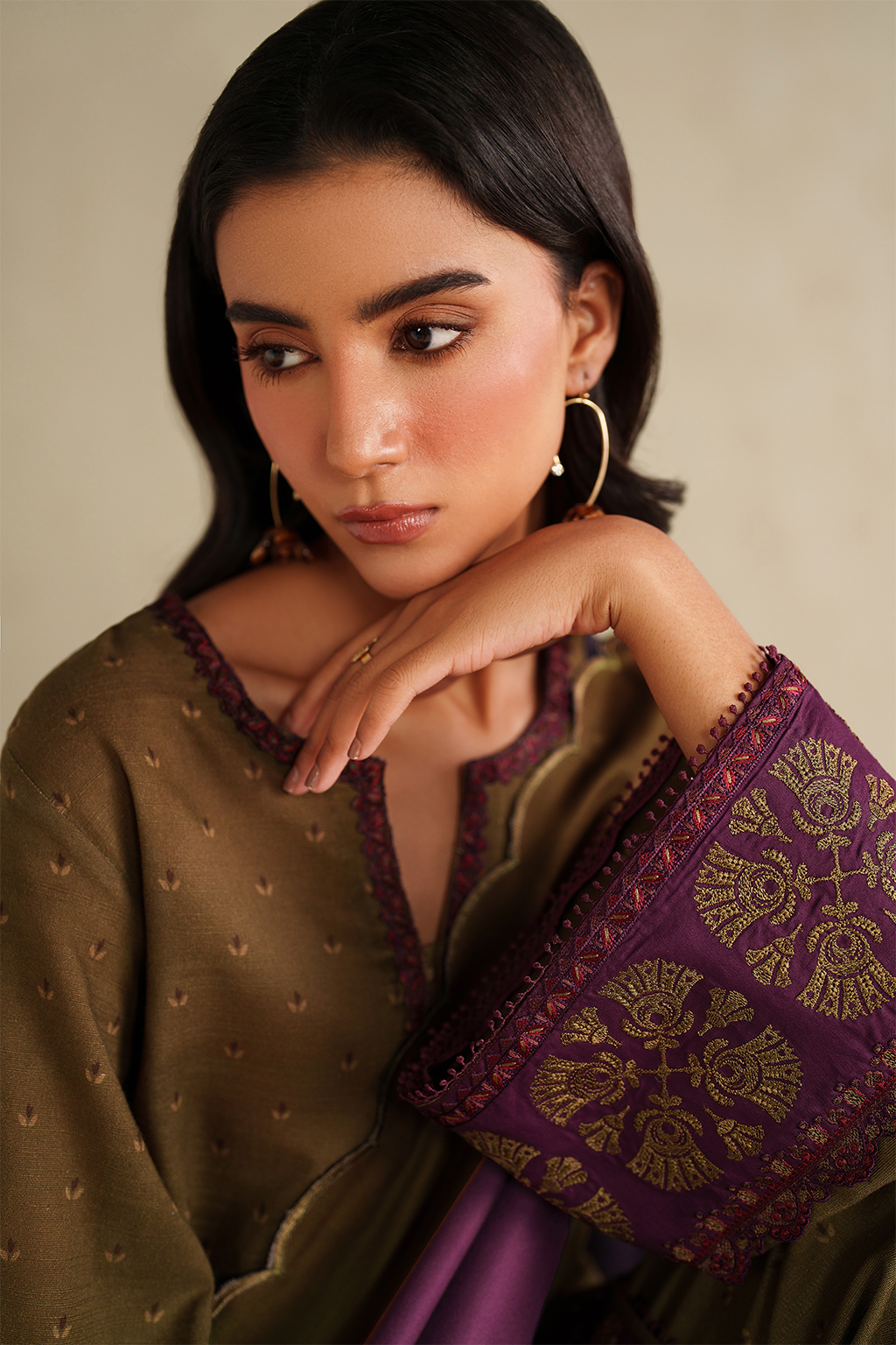 Iznik | Winter Chapter 25 | UE-573 Printed Khaddar by Iznik - Designer Dress - Type : Ladies Clothes - Available at Libayah - 100% Original 