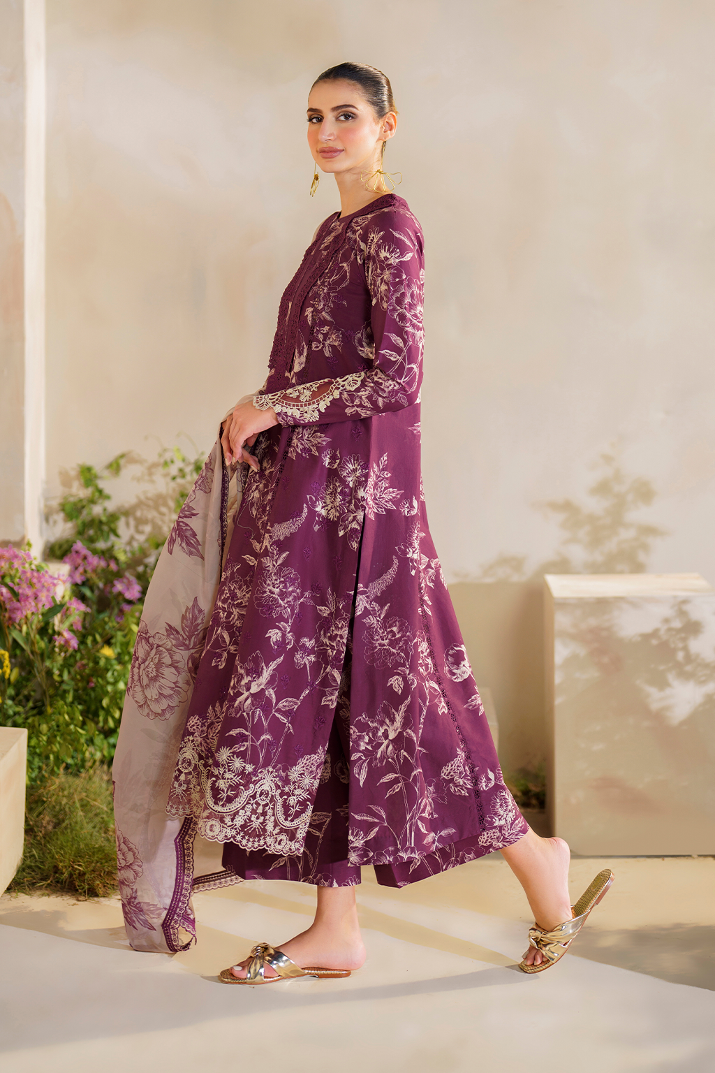 Iznik | Festive lawn 24 | SFL-04 by Iznik - Designer Dress - Type: Ladies Clothes - Available at Libayah - 100% Original