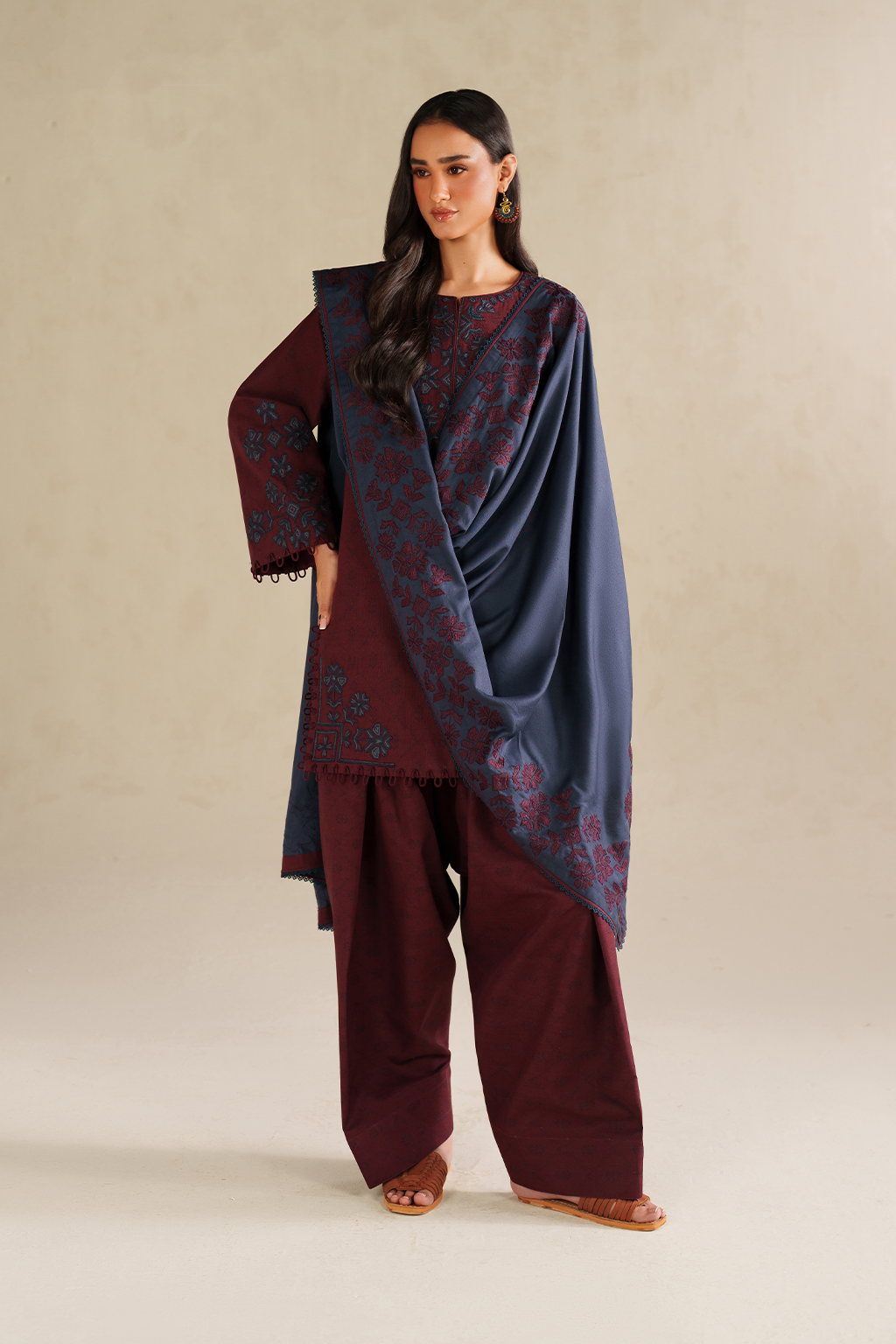 Iznik | Winter Chapter 25 | UE-592 Printed Khaddar by Iznik - Designer Dress - Type : Ladies Clothes - Available at Libayah - 100% Original 