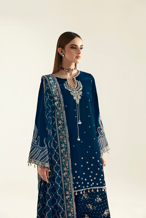 JAHANARA – authentic Pakistani formal dress from the Emaan Adeel Zarposh Velvet 25 collection for women in the UK.