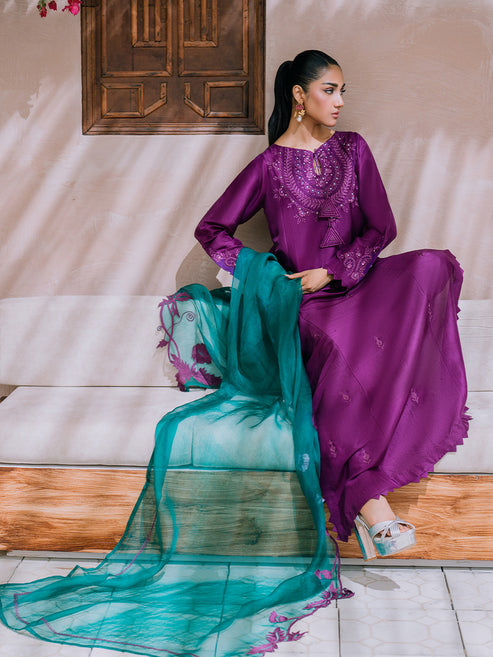 Farah Zubair | Luxury Pret | Ravina by Farah Zubair - Designer Dress - Type: Ladies Clothes - Available at Libayah - 100% Original