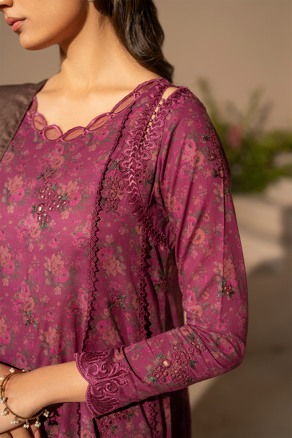 Iznik | Festive Lawn 25 | EFL-09 by Iznik - Designer Dress - Type: Ladies Clothes - Available at Libayah - 100% Original