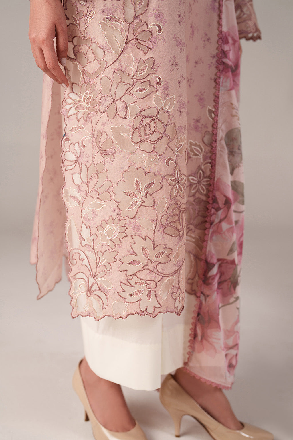 Iznik | Spring/Summer Lawn 26 | SS-05 - Designer Dress - Type : Ladies Clothes - Available at Libayah - 100% Original