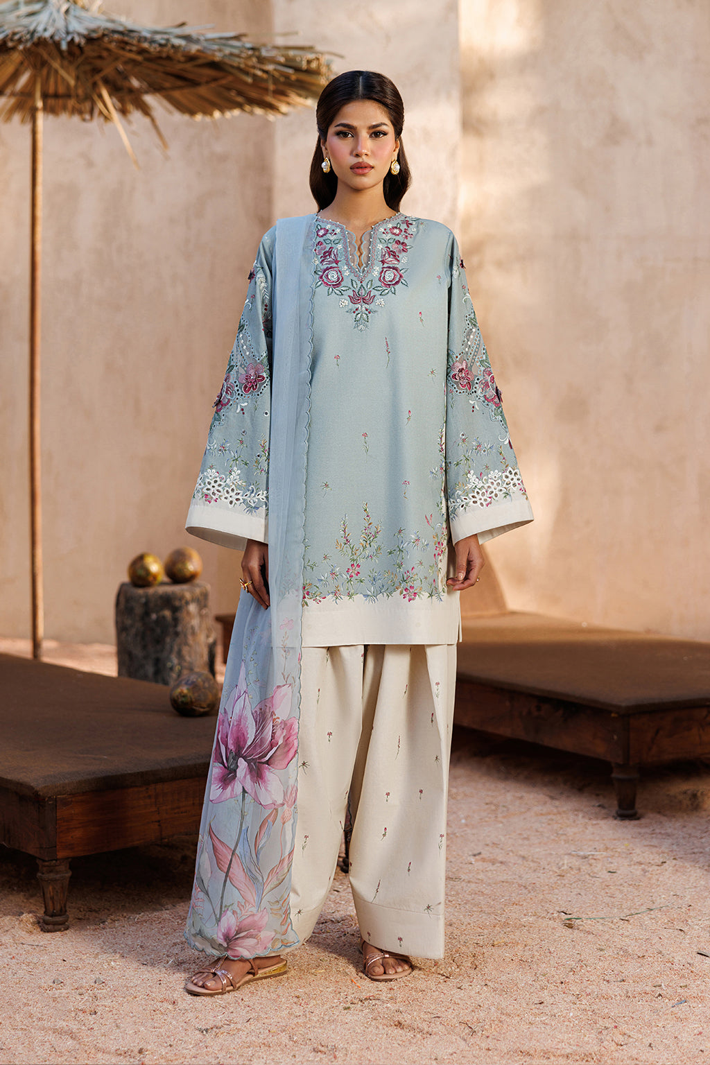 Iznik | Printed Lawn 26 | UE-675 Printed Lawn by Iznik - Designer Dress  - Type : Ladies Clothes - Available at Libayah - 100% Original 