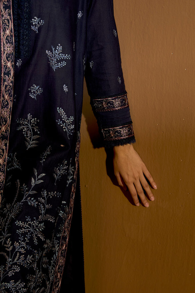 Sobia Nazir | Winter Shawl 25 | Design 7B by Sobia Nazir - Designer Dress - Type : Ladies Clothes - Available at Libayah - 100% Original 