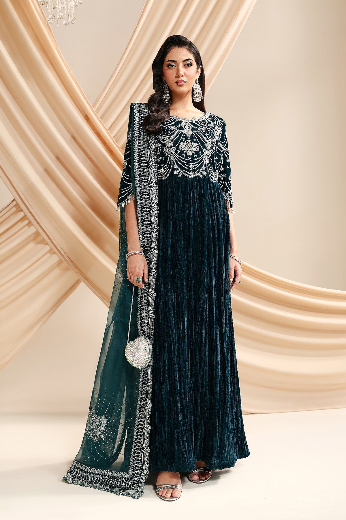 AF-VLT-2214-Mystique – authentic Pakistani formal dress from the Alizeh Lamour 25 collection for women in the UK.