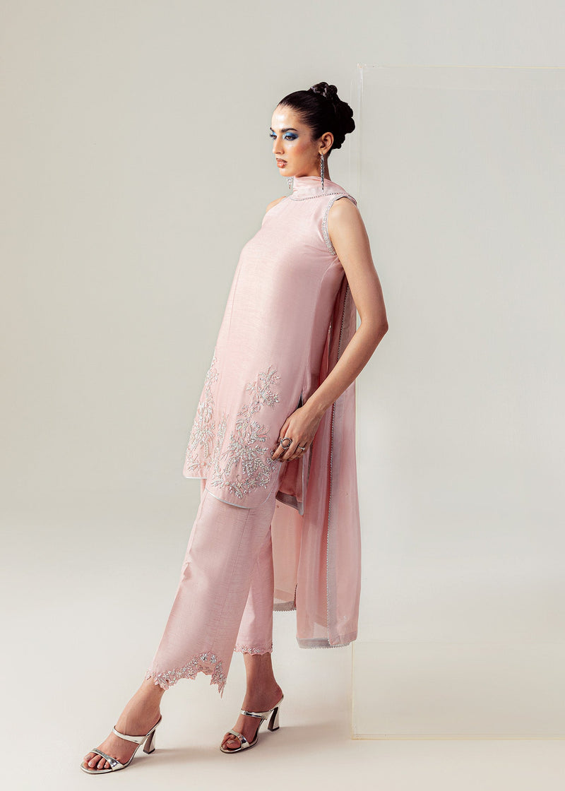 Blushed Halo – authentic Pakistani formal dress from the Mahum Asad The Sirens collection for women in the UK